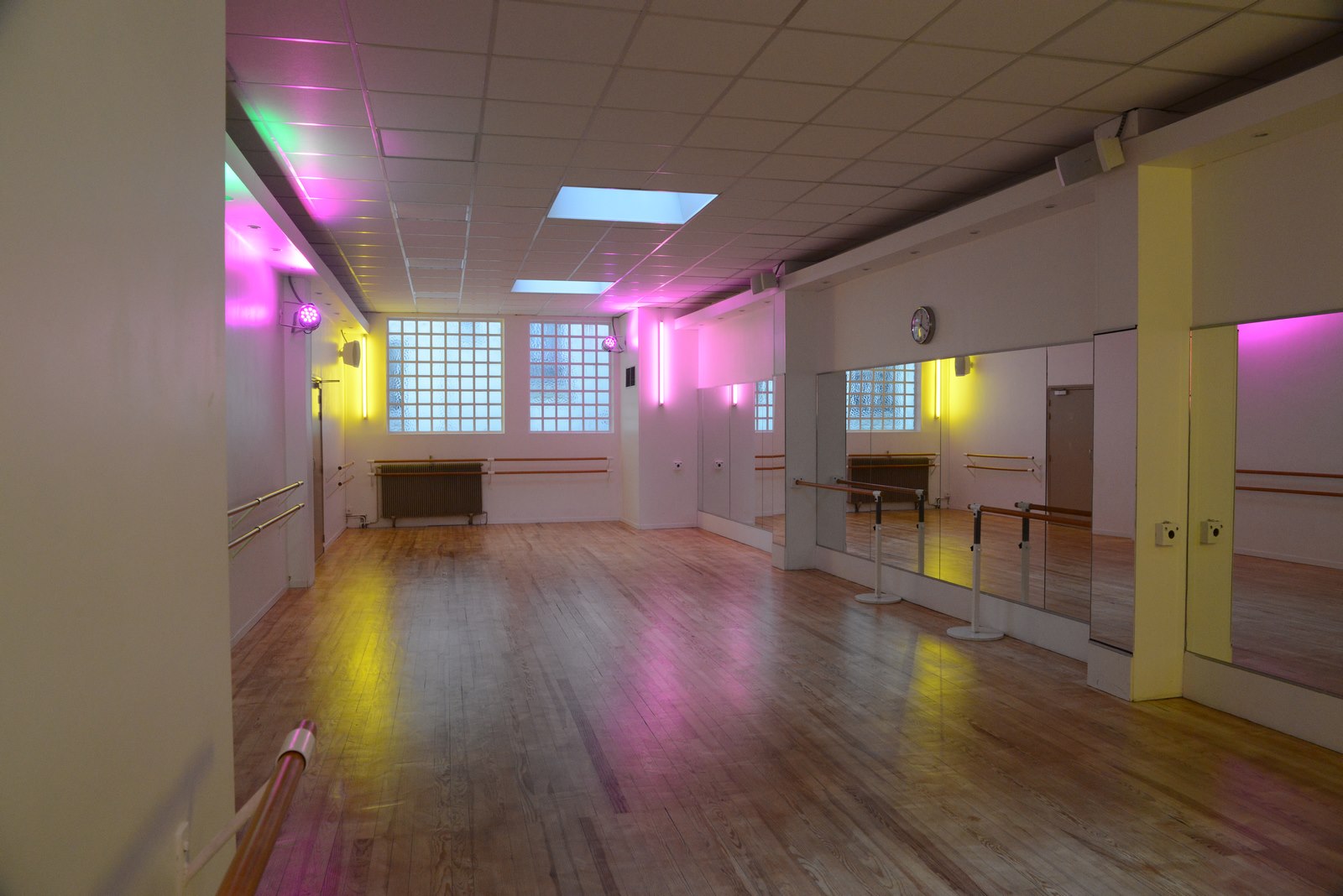 Studio Haut 90 M2 Ecolededansekimkan